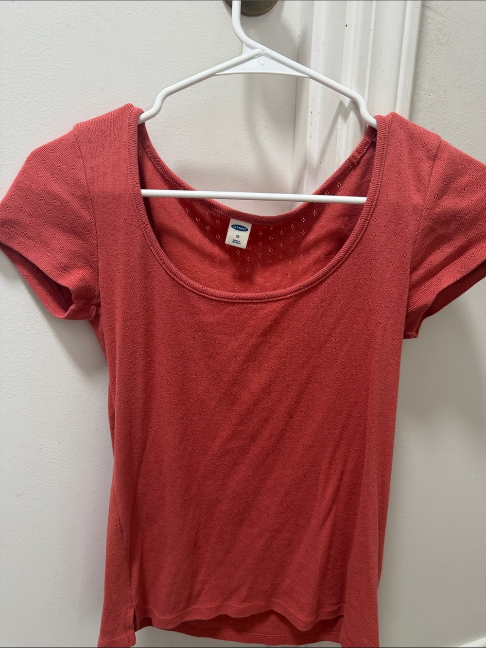 Old Navy Coral Scoop Neck Short Sleeve Top
